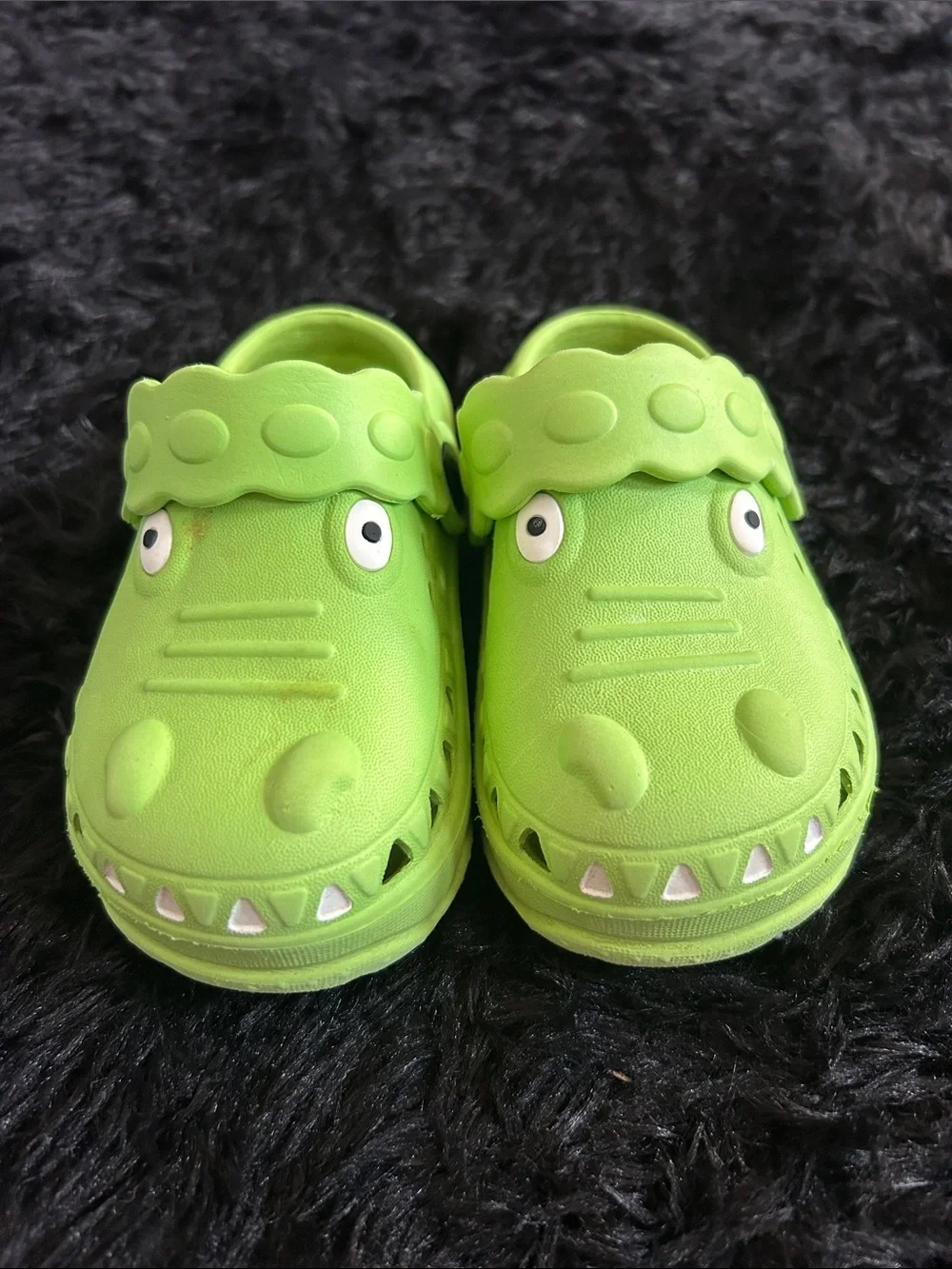 Kids Green Croc-Style Slip-On Shoes - Fun Alligator Design